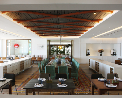 Sala Bistró del Mar, comedor principal del restaurante